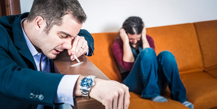 Como sacar a un familiar de las drogas